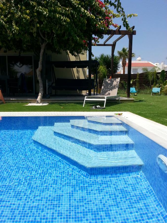 Villa Bouboulina Cyprus アヤナパ エクステリア 写真