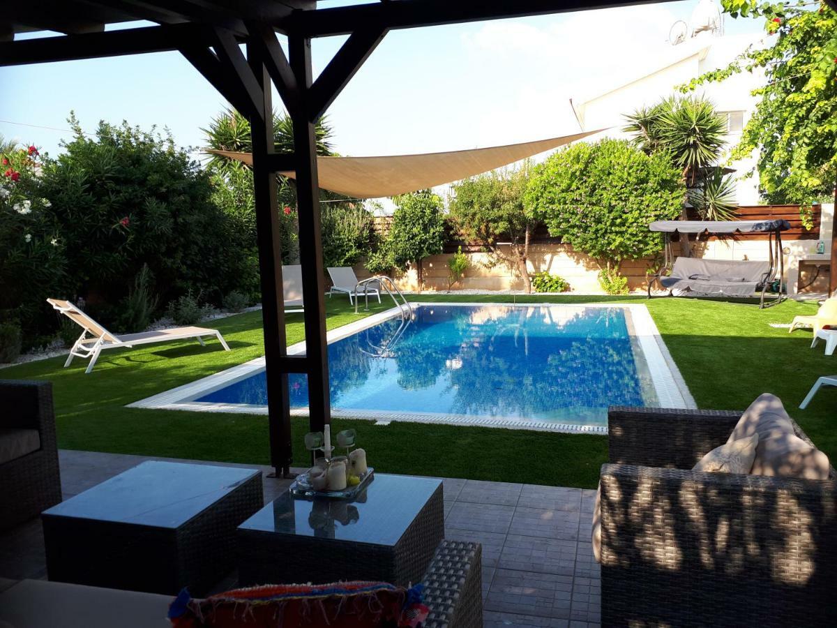Villa Bouboulina Cyprus アヤナパ エクステリア 写真